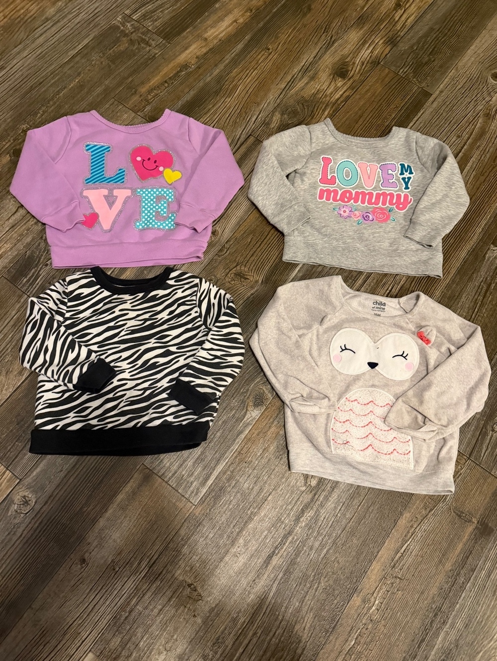 Bundle of girls 18m sweaters